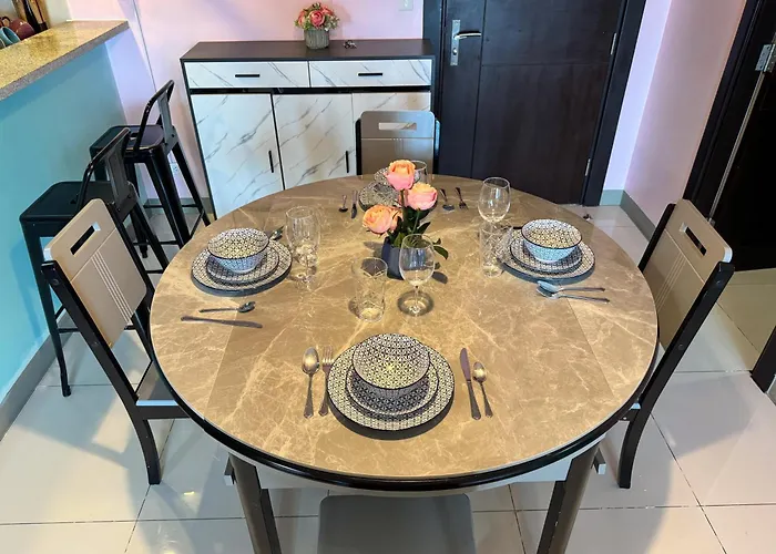 Uptown Parksuites Tower 2 4br In Bgc Taguig