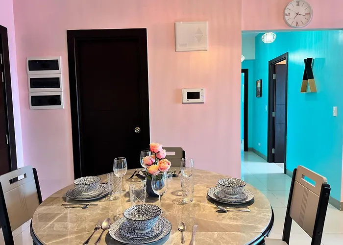 Uptown Parksuites Tower 2 4br In Bgc Taguig * Manila