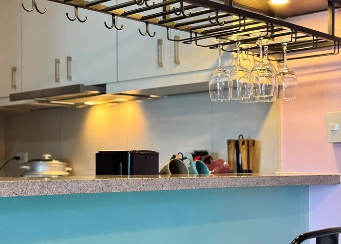 Uptown Parksuites Tower 2 4br In Bgc Taguig *