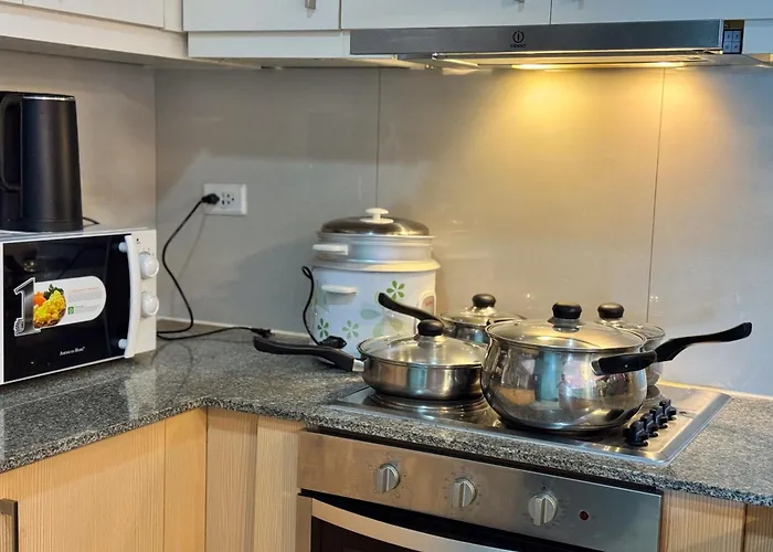 Uptown Parksuites Tower 2 4br In Bgc Taguig Manila